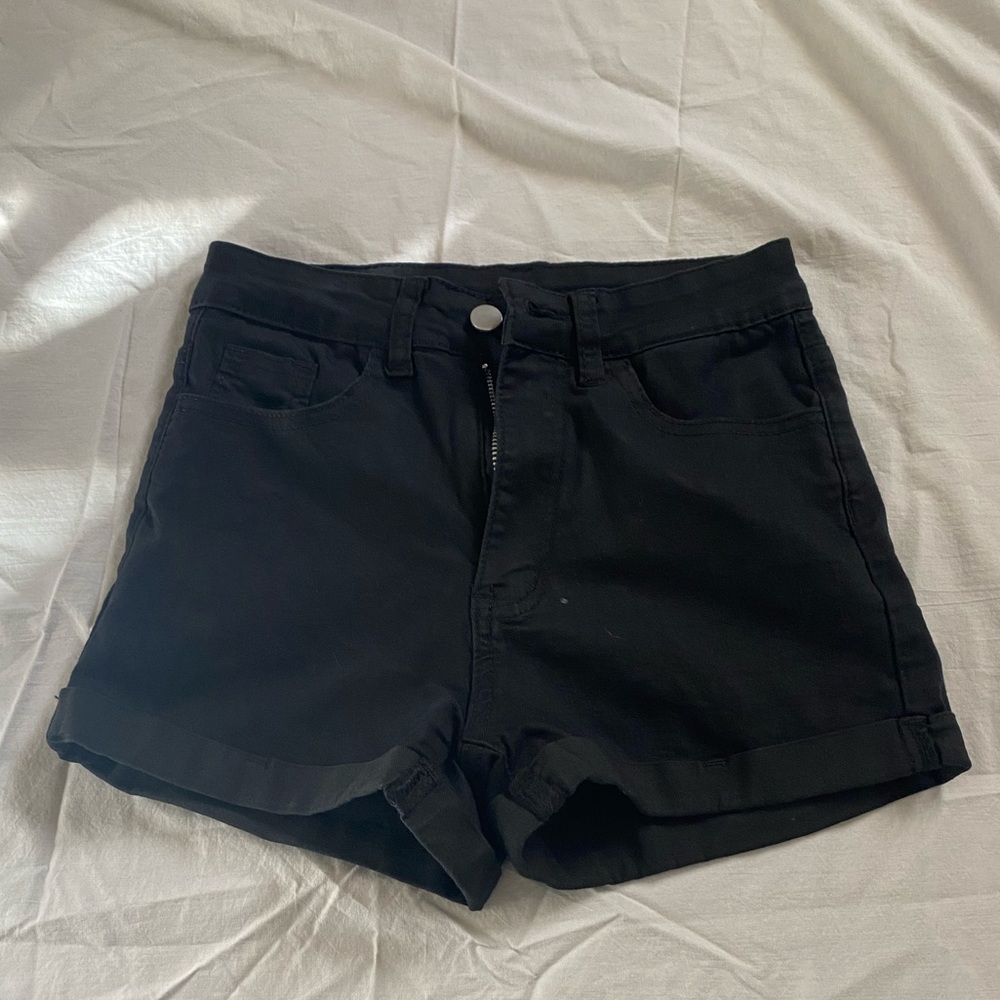 Black shorts form Shein
